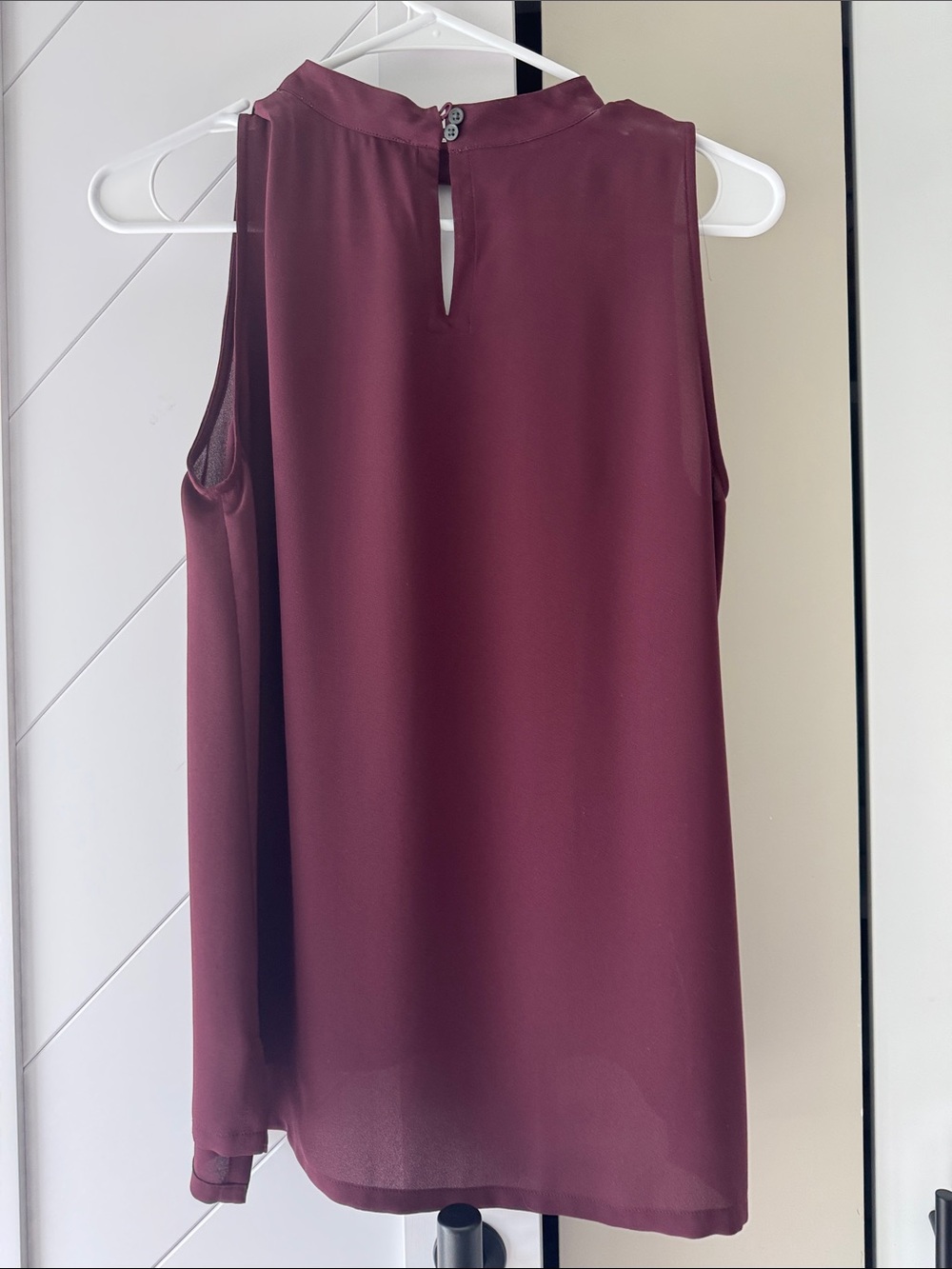 LOFT Sleeveless Keyhole Top - Burgundy - Picture 2 of 2